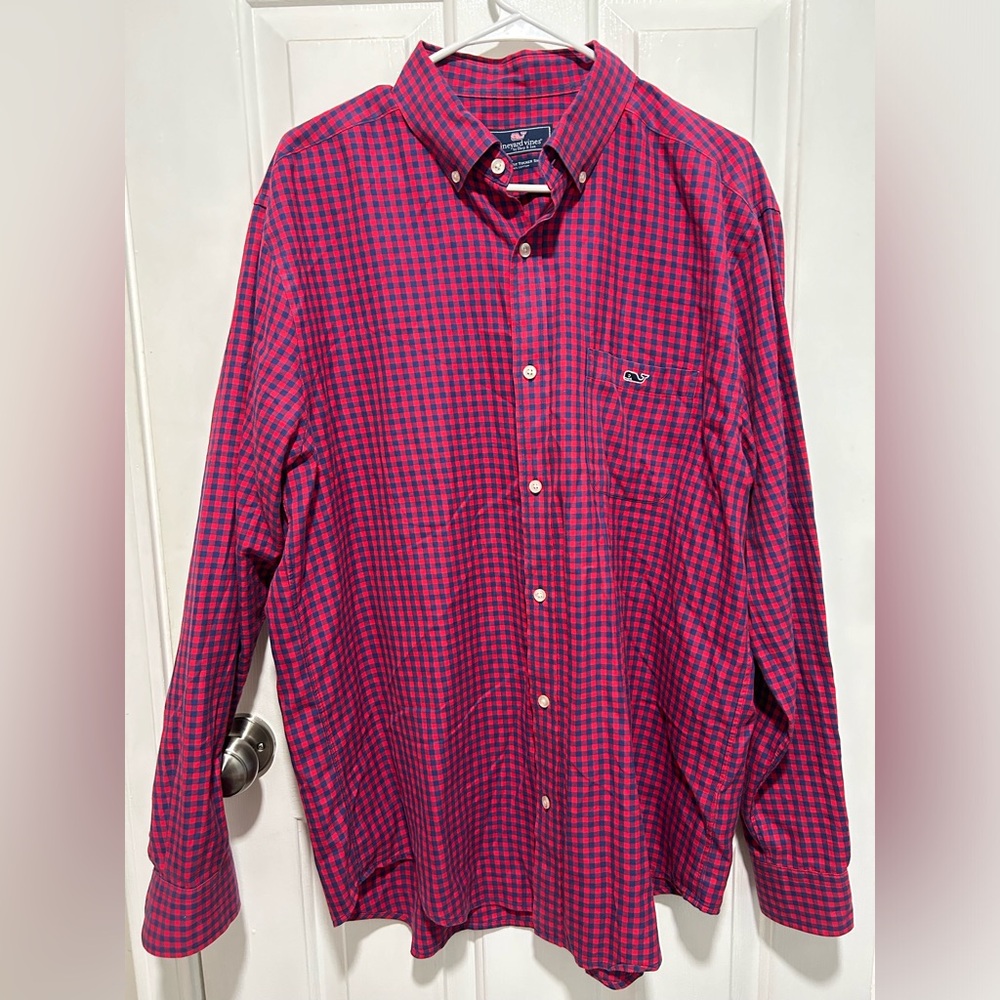 Men Vineyard Vines Button down size large checkered